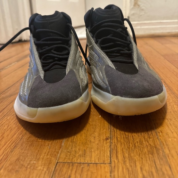 Adidas Yeezy QNTM Barium size 12